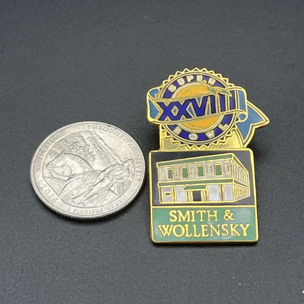 Super Bowl XXVIII NFL Dallas Cowboys Buffalo Bills Smith & Wollensky Hat‎ Pin